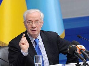 Азаров виступатиме перед партією Путіна