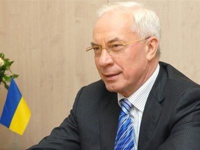 Азаров болеет и переживает за Гайтану Азаров болеет и переживает за Гайтану