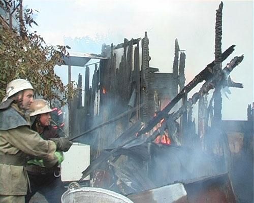 У будинку під Києвом згоріли живцем двоє малюків та троє дорослих