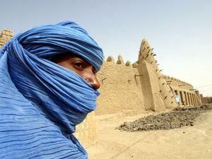 Радикальные исламистские группы хотят создать исламское государство на севере Мали Радикальные исламистские группы хотят создать исламское государство на севере Мали