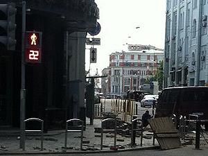 В Москве выкладывают плитку на месте предполагаемого митинга гей-активистов В Москве выкладывают плитку на месте предполагаемого митинга гей-активистов