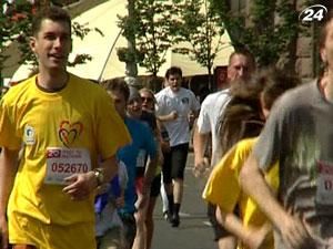 У столиці відбувся традиційний "Пробіг під каштанами" У столиці відбувся традиційний "Пробіг під каштанами"