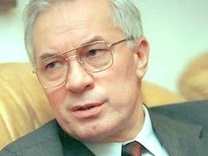 Азаров уверяет, что Украина будет поддерживать диаспору финансово
