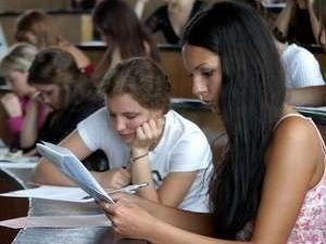 Міносвіти анулювало ліцензії трьом приватним українським вишам Міносвіти анулювало ліцензії трьом приватним українським вишам