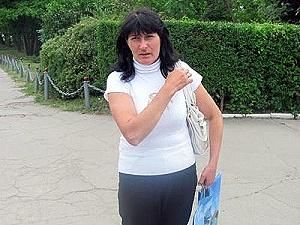 Теще Колесниченко, вылившей в горло подчиненной флакон нашатырного спирта, назначили компенсацию Теще Колесниченко, вылившей в горло подчиненной флакон нашатырного спирта, назначили компенсацию