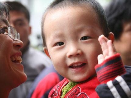 Власти Китая агитируют рожать девочек