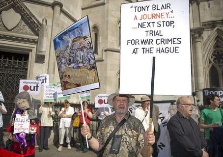 Невідомий увірвався на допит Тоні Блера у справі News Corp Невідомий увірвався на допит Тоні Блера у справі News Corp