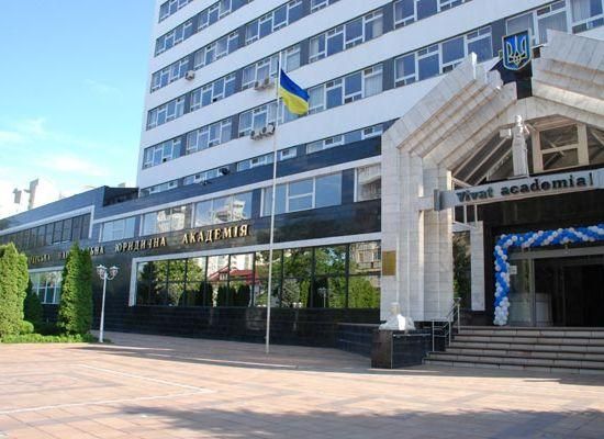 В Одессе отравились 22 выпускника юридической академии