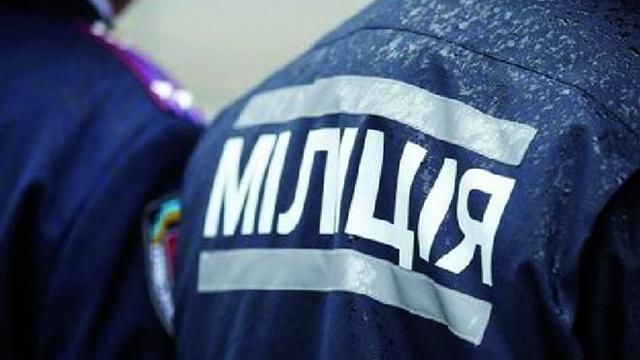 Темнокожий студент покусал милиционера в тернопольском баре
