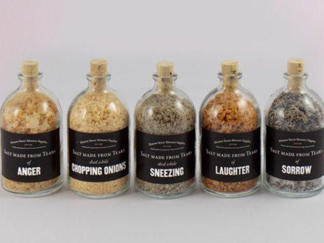 В Лондоне в продажу поступила соль из человеческих слез В Лондоне в продажу поступила соль из человеческих слез