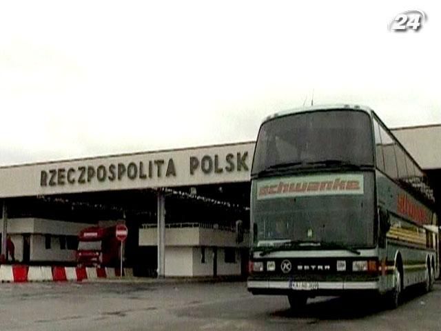 У червні Україна і Польща планують скасувати плату за візи У червні Україна і Польща планують скасувати плату за візи