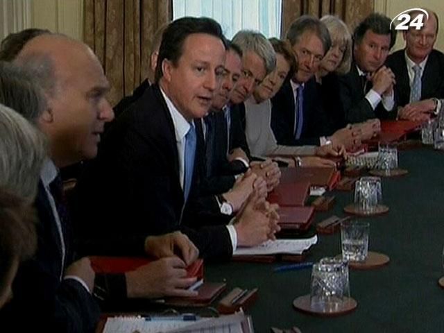 Министр Великобритании опровергает заявления о расизме в Украине Министр Великобритании опровергает заявления о расизме в Украине