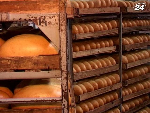 Експерти: До осені в Україні значно подорожчає хліб