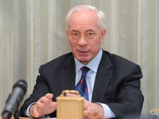 Азаров считает, что будут строить и после ЕВРО-2012 Азаров считает, что будут строить и после ЕВРО-2012