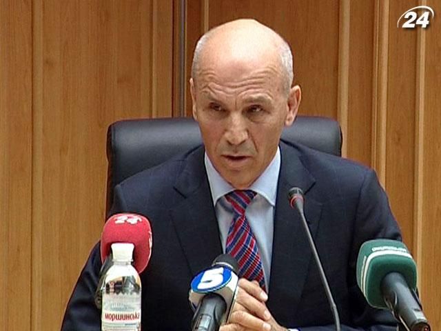 Суддя КСУ: Причин для бійки через “мовний закон” немає Суддя КСУ: Причин для бійки через “мовний закон” немає