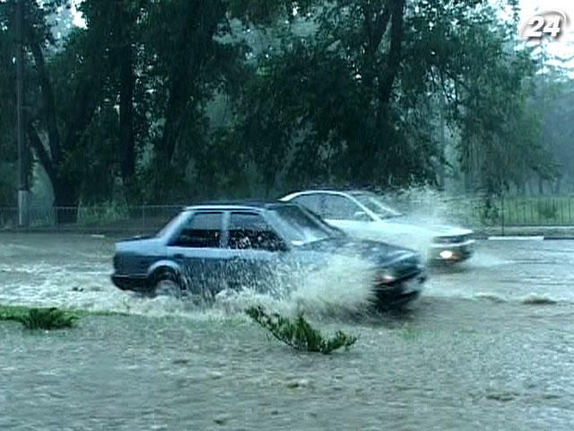 В некоторых регионах Украины МЧС объявило штормовое предупреждение В некоторых регионах Украины МЧС объявило штормовое предупреждение