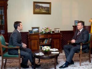 Янукович уверен, что в Украине наименьшее количество радикалов Янукович уверен, что в Украине наименьшее количество радикалов