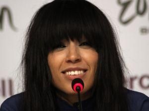 Лорін вилаялась перед тисячною публікою Лорін вилаялась перед тисячною публікою