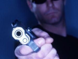 В Канаде неизвестный стрелял в торговом центре В Канаде неизвестный стрелял в торговом центре