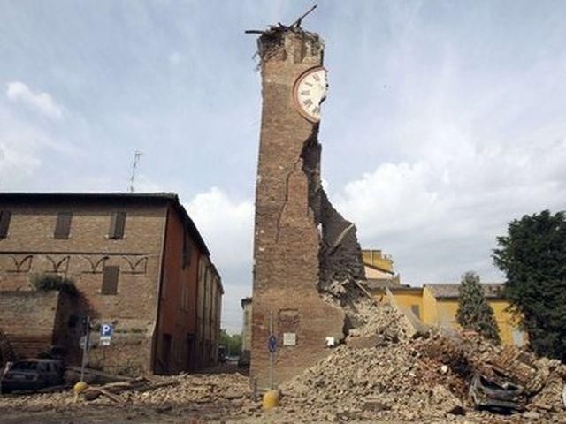 Еще одно землетрясение произошло в Италии - 4 июня 2012 - Телеканал новин 24 Еще одно землетрясение произошло в Италии - 4 июня 2012 - Телеканал новин 24