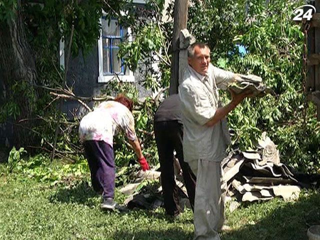 Из-за непогоды обесточены около 100 населенных пунктов Из-за непогоды обесточены около 100 населенных пунктов