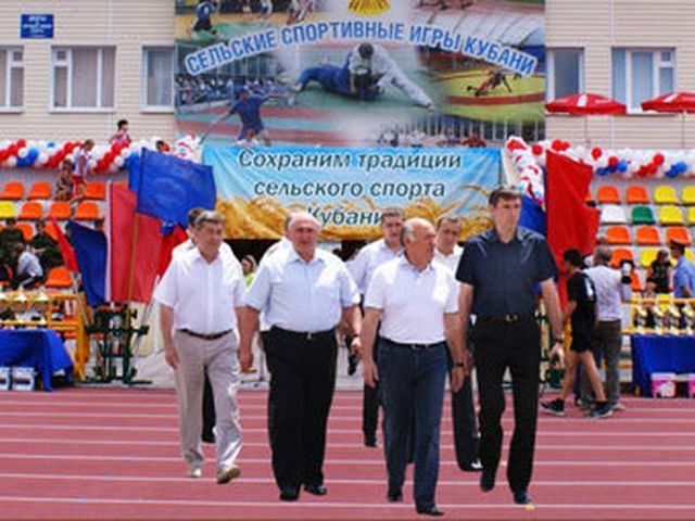 Кубанські депутати відвідали змагання за допомогою Photoshop