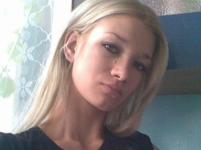 Саша Попова начала реагировать на слова Саша Попова начала реагировать на слова