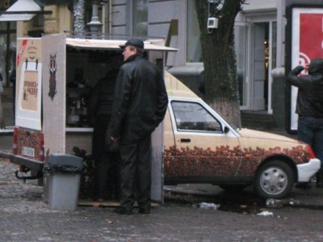 В Киеве запретили деятельность кофе на колесах на время ЕВРО-2012 В Киеве запретили деятельность кофе на колесах на время ЕВРО-2012