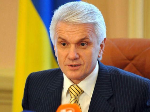 Опозиція звинувачує Литвина у прийняті законопроекту