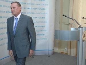 Єфремов: Депутатську недоторканність скасують перед виборами