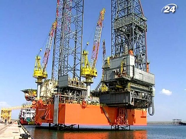 Новая плавучая буровая установка "Петро Годованец" пробурила первые 800 м Новая плавучая буровая установка "Петро Годованец" пробурила первые 800 м