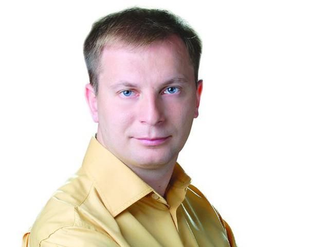 Депутат отримав хімічні опіки під час мітингу за мови Депутат отримав хімічні опіки під час мітингу за мови