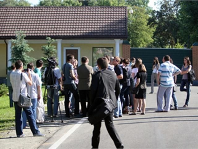 Герман пояснила, чому журналісти не можуть потрапити в Межигір'я Герман пояснила, чому журналісти не можуть потрапити в Межигір'я