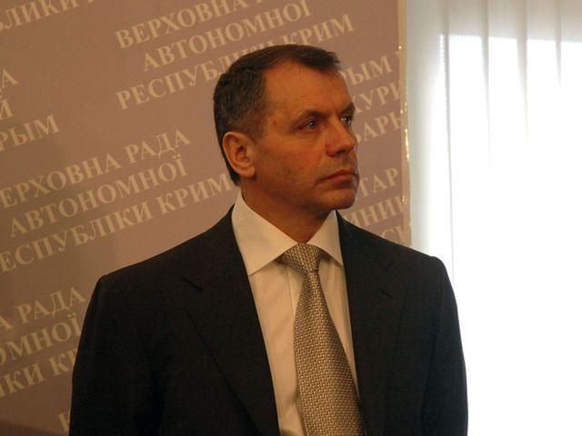 Спикер Крыма призвал Россию усилить свое присутствие в Украине Спикер Крыма призвал Россию усилить свое присутствие в Украине