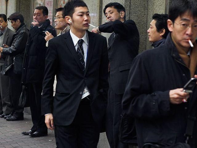 Японія планує скоротити кількість курців з 19,5% до 12%