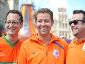 Фан-зона в Харькове становится оранжевой Фан-зона в Харькове становится оранжевой