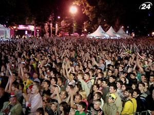 Львівська фан-зона минулої доби прийняла 25 тисяч людей Львівська фан-зона минулої доби прийняла 25 тисяч людей