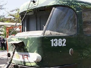 Очевидцы: В Днепропетровске в трамвае произошел взрыв Очевидцы: В Днепропетровске в трамвае произошел взрыв