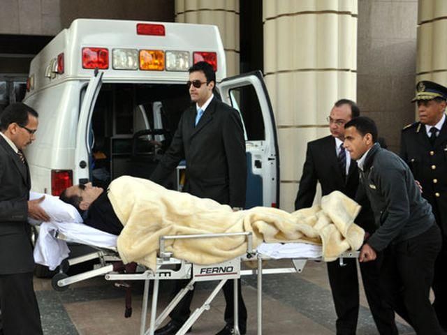Хосні Мубарак пережив дві зупинки серця