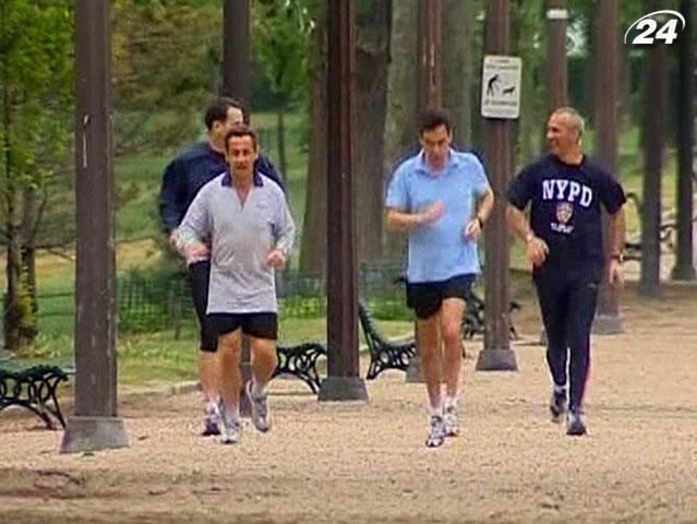 Ніколя Саркозі на пенсії оберігатимуть 10 охоронців Ніколя Саркозі на пенсії оберігатимуть 10 охоронців