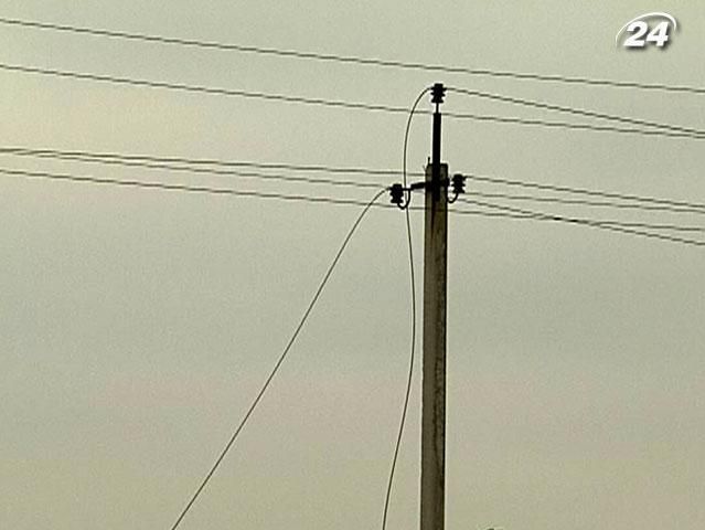 В Україні залишаються знеструмленими майже 350 населених пунктів В Україні залишаються знеструмленими майже 350 населених пунктів