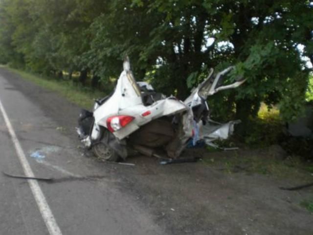 ДТП на Дніпропетровщині: Загинуло 5 людей ДТП на Дніпропетровщині: Загинуло 5 людей