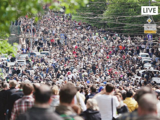 Сайты, которые ведут трансляцию "Марша миллионов", заявили о DDos-атаках Сайты, которые ведут трансляцию "Марша миллионов", заявили о DDos-атаках