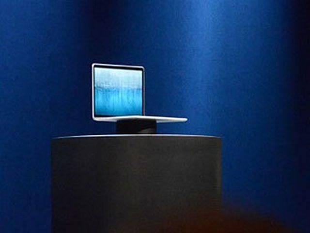 Apple представила "макбук" з екраном Retina