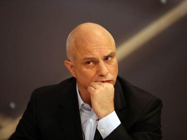 Муж Тимошенко назвал Януковича "маньяком" и "извращенцем" Муж Тимошенко назвал Януковича "маньяком" и "извращенцем"