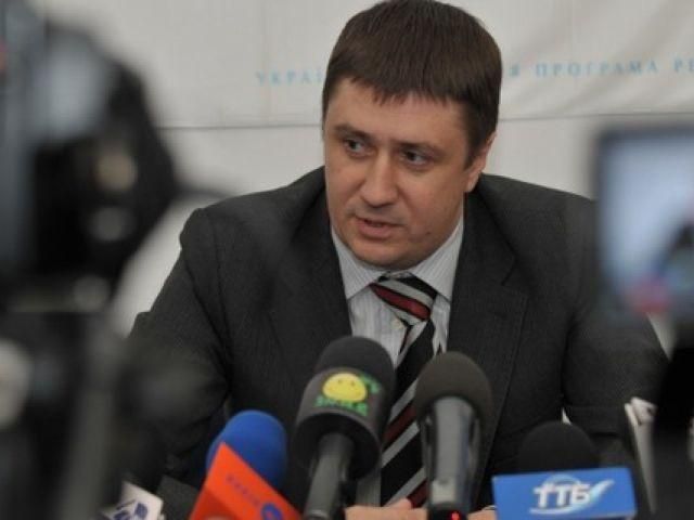 У Кириленко 122 поправки к языковому законопроекту