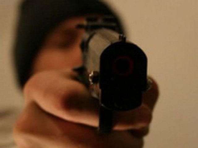 У Чернівецькій області стріляли в депутатів "Фронту змін". Загинув один чоловік У Чернівецькій області стріляли в депутатів "Фронту змін". Загинув один чоловік