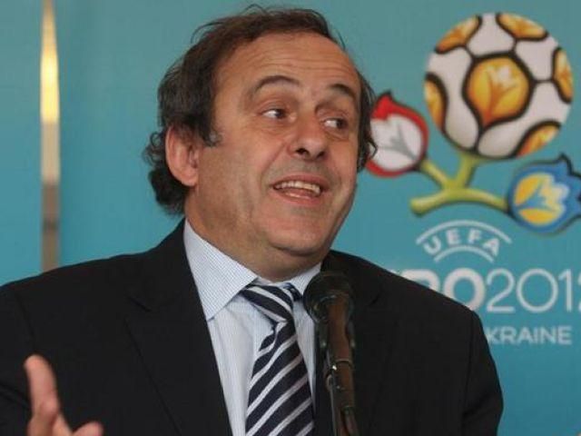 Платини обратился к болельщикам в Варшаве и Вроцлаве Платини обратился к болельщикам в Варшаве и Вроцлаве