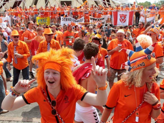 Голландці попросили українських фанів одягнутися у помаранчеве і кричати "Jagen"