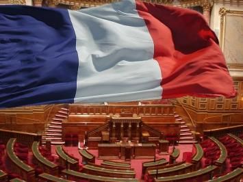 На парламентских выборах во Франции побеждают социалисты